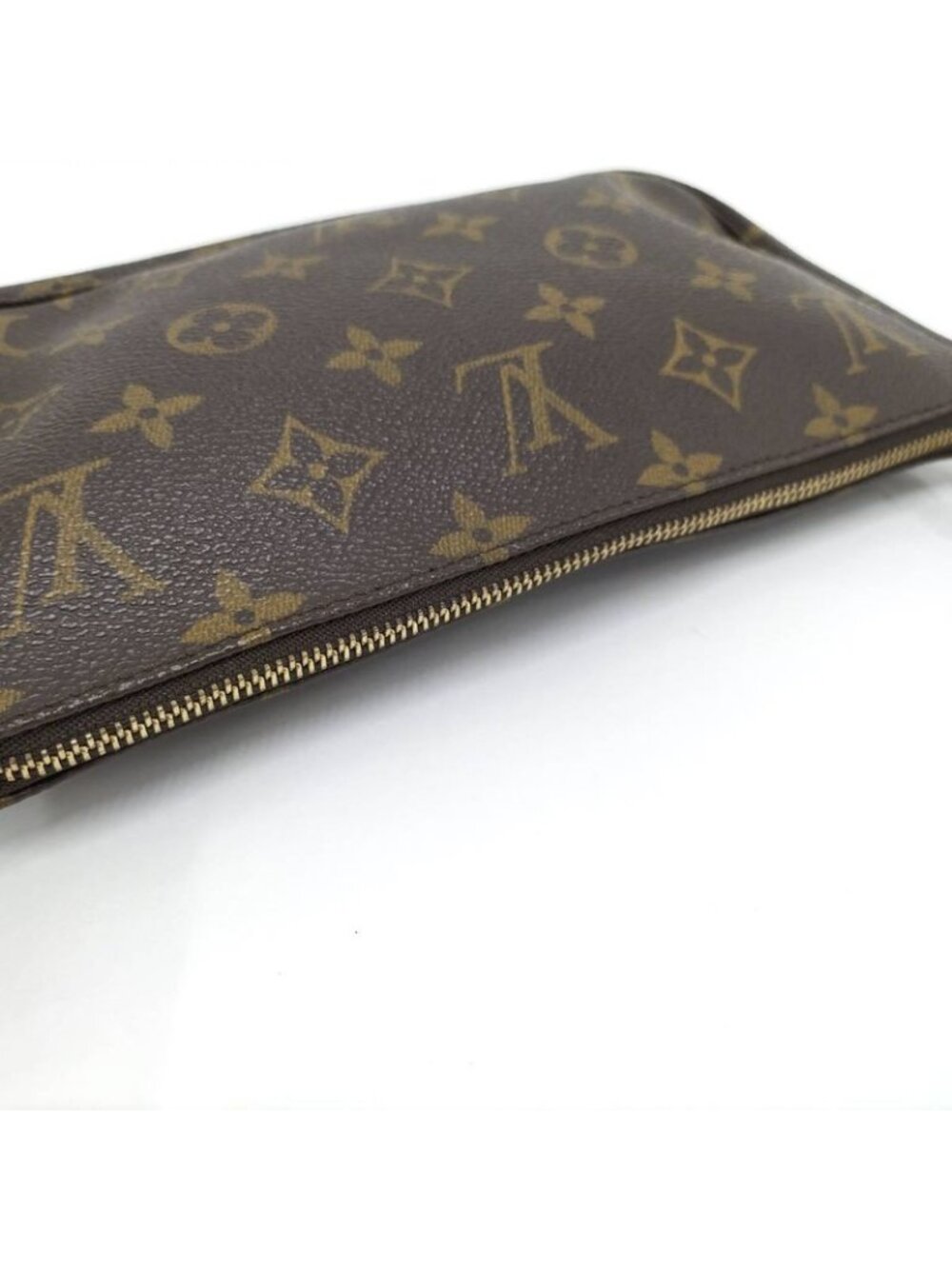 Louis Vuitton Pochette Accessoire Pouch Monogram - Picture 7 of 8